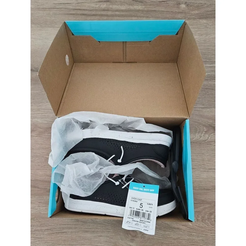 Reef Black and White Slip-On Sneakers Size 5